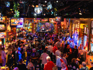 NPO Radio 2 Top 2000 wint Ere Zilveren Reissmicrofoon