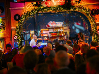 Koop vanaf 13 december kaarten voor het Top 2000 Café