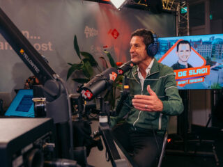 Cornald Maas doet (ongeordend) boekje open over alle Songfestival ins en outs