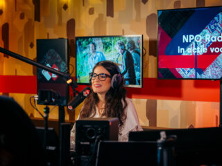 Madelief mag Tannaz' show co-hosten: 'Een beetje taai vanochtend'