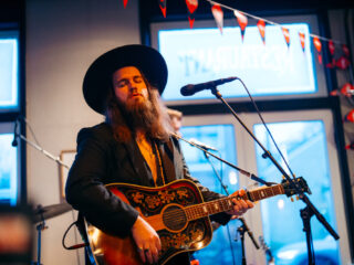 Voltage covert Chris Stapletons Tennessee Whiskey