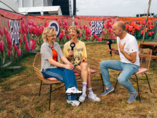 Krezip blikt terug op Pinkpop-debuut en kijkt uit naar de toekomst: ‘Nog zo veel te schrijven en te vertellen’
