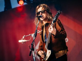 DeWolff laat wensen uitkomen met intiem liveoptreden