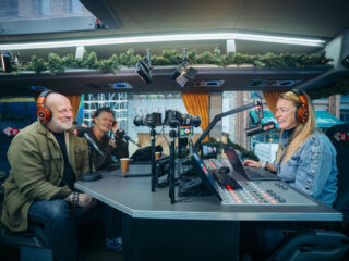 De Top 2000 Stembus komt aan in Groningen