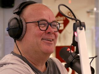 Paul de Leeuw mocht Adele interviewen: 'Voor het eerst met mijn bek vol tanden'