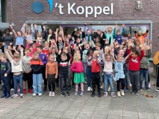 Schoolklas die geschrapt werd uit Koningsdag-programma mag in Jan-Willem Start Op! optreden