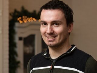 Bryan gaat lunchen met Willem-Alexander: 'Gewoon lekker kletsen met de koning'