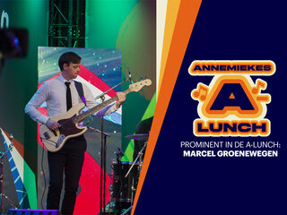 The Kik-bassist Marcel Groenewegen schrijft interactief gameboek