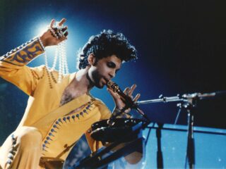 Prince toont zijn veelzijdigheid met Raspberry Beret