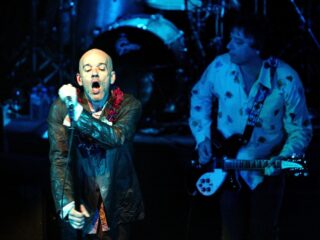 Studentenband R.E.M. groeide uit tot wereldact zonder zijn sound aan te passen