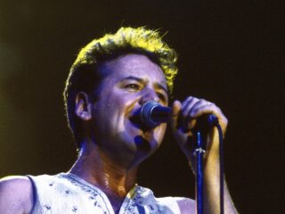 Simple Minds' Belfast Child biedt hoop in een hopeloze tijd