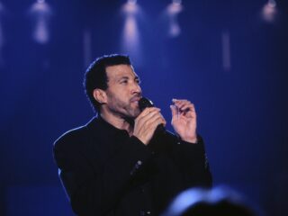 Kijktip: Lionel Richie in Blokhuis Extra