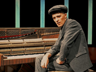 Bloedige burgeroorlog in Nigeria leidt tot poëtische popclassic Gilbert O’Sullivan