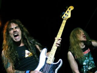 Iron Maiden zet Chili op z'n kop met denderende liveversie The Trooper