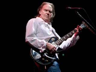 Neil Young perst 50 jaar oud album op vers vinyl