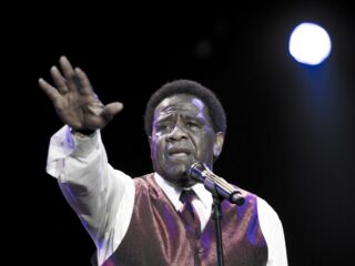 Al Green brengt gospel cover van R.E.M.’s Everybody Hurts uit