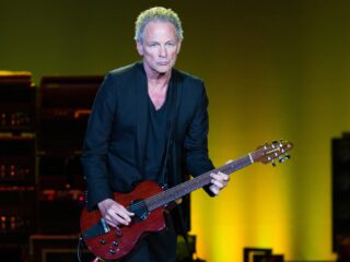 De beste gitaarsolo's van Lindsey Buckingham