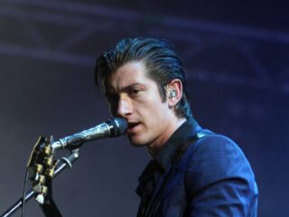 Deze nummers hoor je op 28 december in de NPO Radio 2 Top 2000