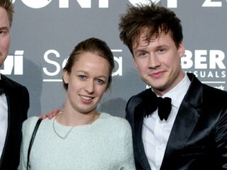 Handsome Poets' Tim van Esch maakt van Tekstuele, Seksuele Voorlichting