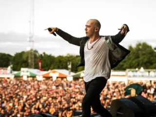 Live met Lightning Crashes tijdens Woodstock '99