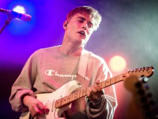Sam Fender scoort NPO Radio 2 TopSong met Arm’s Length