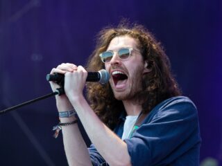 Luister hier naar het nieuwe album van Hozier