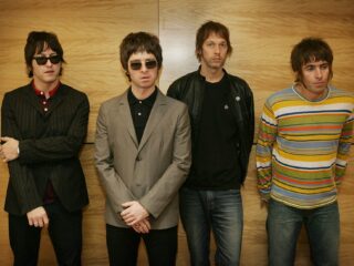 Liam en Noel Gallagher hinten op mogelijke Oasis-reünie met mysterieuze aankondiging