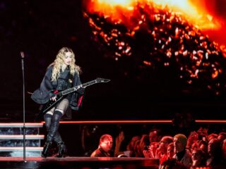 Artiesten-update: Madonna viert 40 jaar Lucky Star en Muse dankt Europese fans