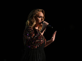 Luister nu naar het nieuwe album van Adele