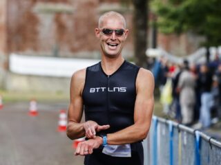 Maarten van der Weijden klaar voor intense Elfstedentocht-triatlon: 'Heel veel zin in'