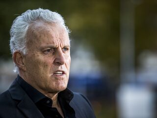 Kees van der Spek in file op weg naar inhoudelijke behandeling moord op Peter R. de Vries