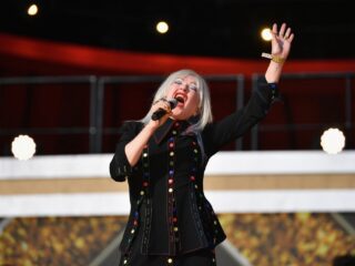 Bekijk hier de hoogtepunten van een avond vol magische samenwerkingen tijdens de Rock & Roll Hall of Fame