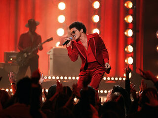 Deze nummers komen opnieuw de NPO Radio 2 Top 2000 lijst binnen