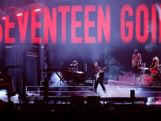 Sam Fender biedt steun met Seventeen Going Under
