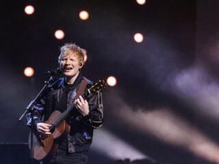 Deze nummers hoor je op 25 december in de NPO Radio 2 Top 2000