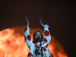 In Let It Happen geeft Tame Impala toe aan 'krachten die je niet kunt beheersen'