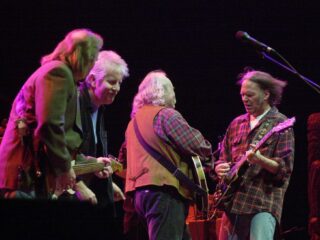 Het verhaal achter Crosby, Stills, Nash & Youngs Almost Cut My Hair