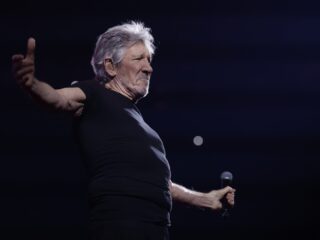 Pink Floyd-rocker Roger Waters provoceert: ‘Als mijn politiek je niet interesseert, ga lekker naar de bar’