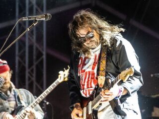 The War On Drugs speelt dromerige liveversie van Thinking Of A Place in 2022