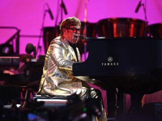 Luister hier naar Who Believes In Angels?, het nieuwe album van Elton John en Brandi Carlile