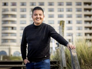 Marco Schuitmaker transformeert beladen Engelbewaarder om tot feestelijke cover