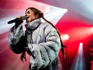 Roxeanne Hazes over nieuwe single in Tekstuele Voorlichting