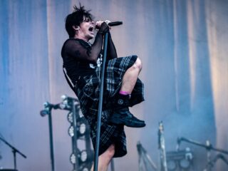 Yungblud brengt gepassioneerde live cover van Black Sabbaths Changes uit