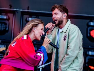 Helemaal opgeladen: Suzan & Freek brengen nieuwe single Batterij uit