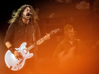 Foo Fighters introduceren nieuwe drummer tijdens spontaan concert