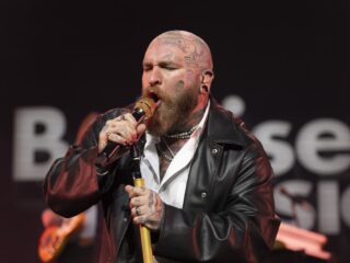 Luister hier naar het nieuwe album van Teddy Swims