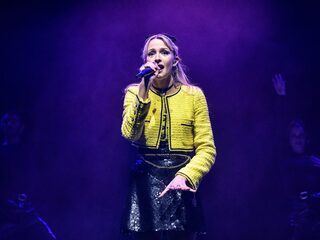 Angèle waant zich een superheld in TopSong Libre