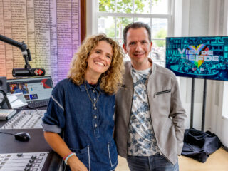 Blik terug op Vier de Liefde vanaf de Pride Amsterdam