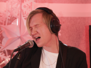 Thomas Nicolas speelt ex-TopSong Lost Love live