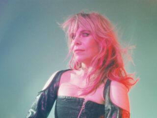 Blackbird laat horen blijvertje te zijn met TopSong Stay Or Go